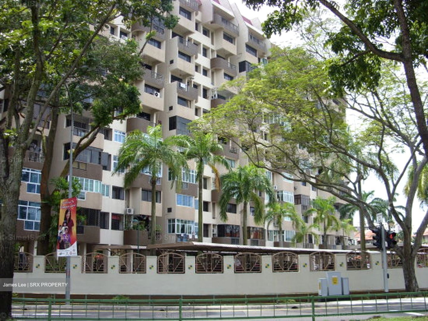 Lakepoint Condominium (D22), Condominium #558828371